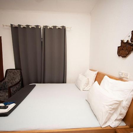 Marysin Guest House Accra Buitenkant foto