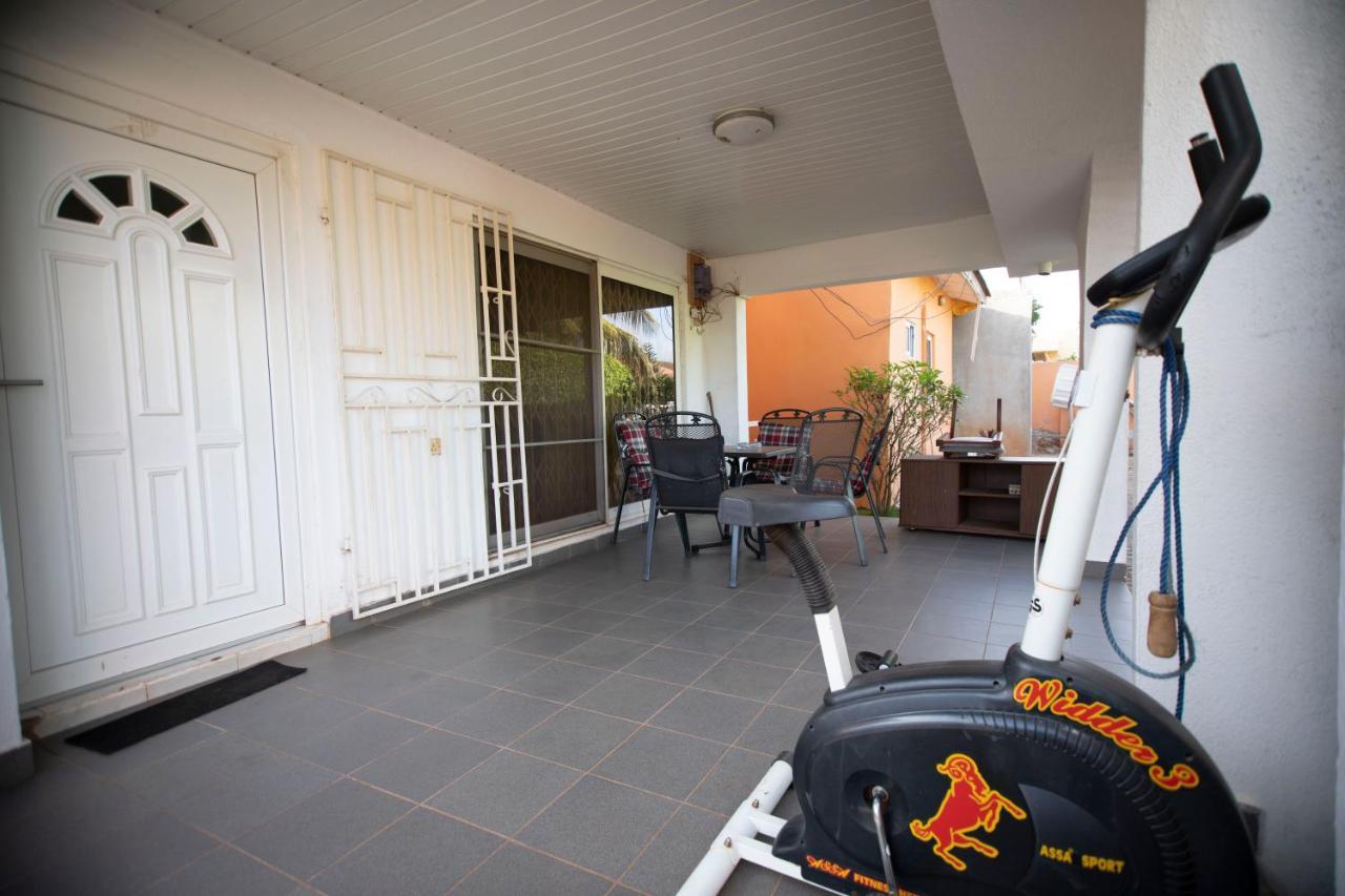 Marysin Guest House Accra Buitenkant foto