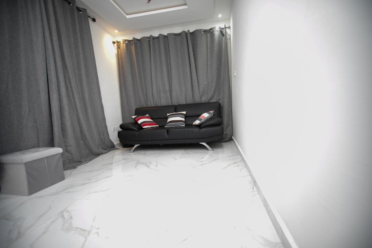 Marysin Guest House Accra Buitenkant foto